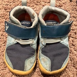Vivobarefoot toddler size EU 25 US 8.5 blue Velcro sneakers